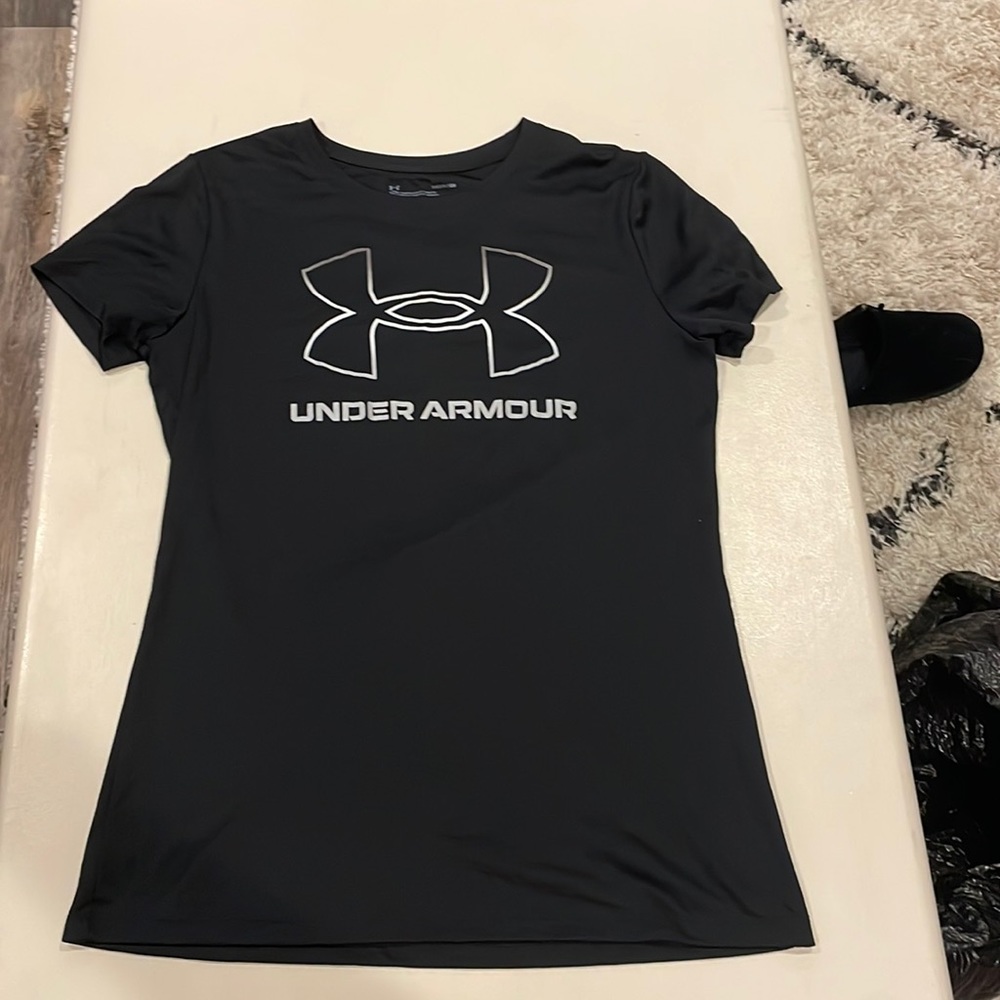 Under Armour Black Dri-Fit t-shirt